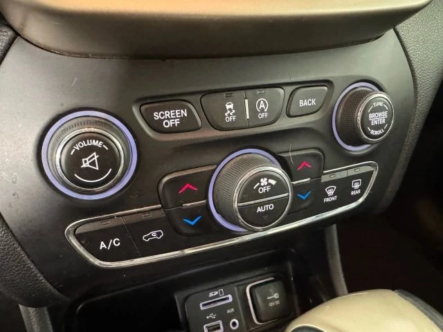 2016 Jeep KL Cherokee - Image 21 of 31