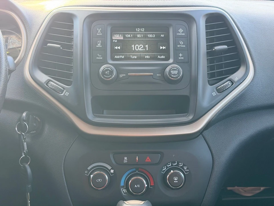 2016 Jeep KL Cherokee - Image 14 of 15