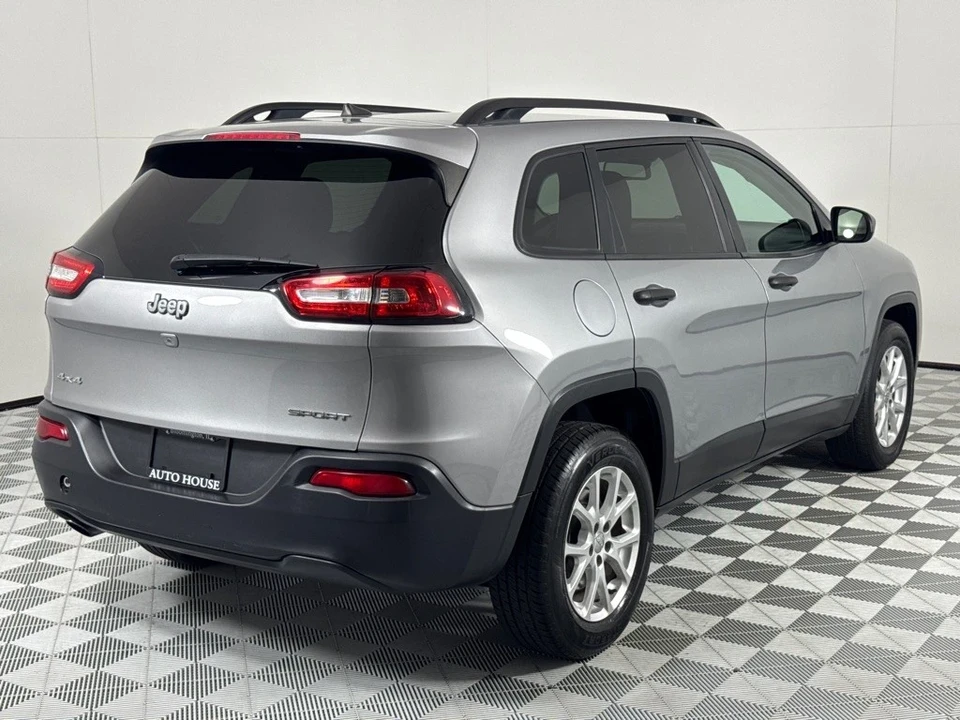 2016 Jeep KL Cherokee - Image 5 of 12