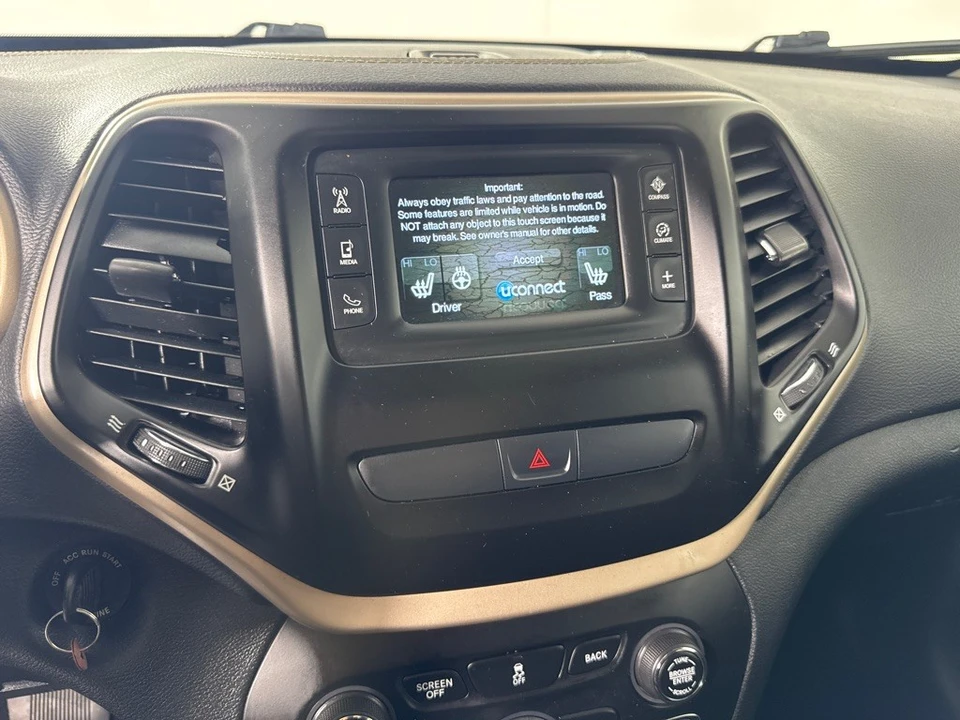 2016 Jeep KL Cherokee - Image 16 of 21