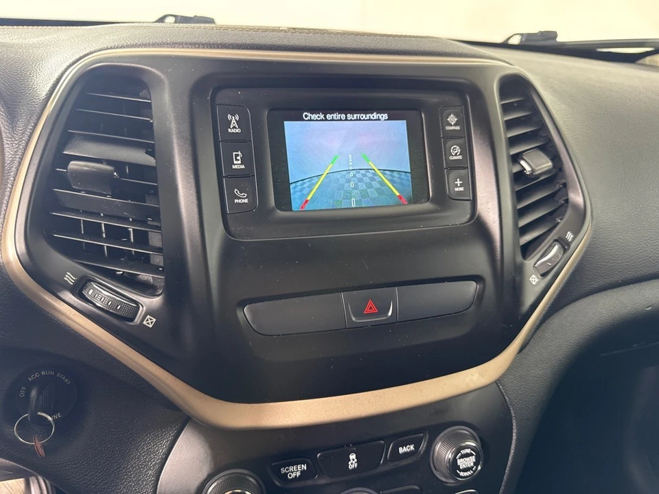 2016 Jeep KL Cherokee - Image 17 of 21