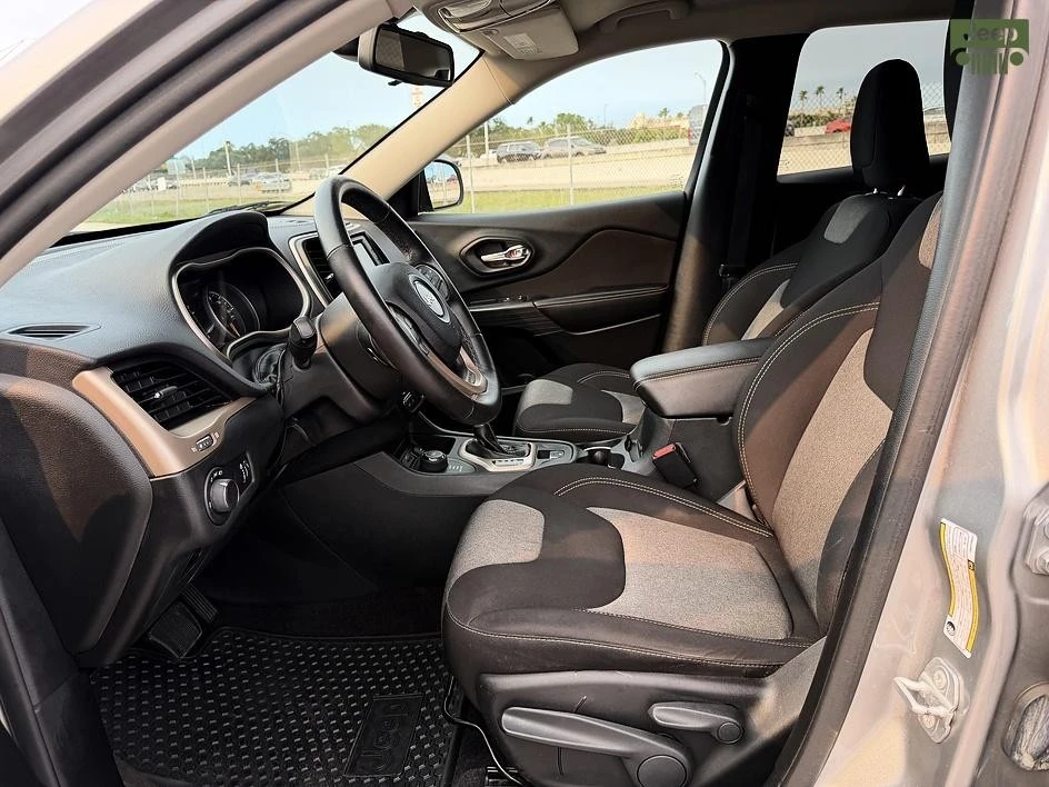 2016 Jeep KL Cherokee - Image 19 of 31