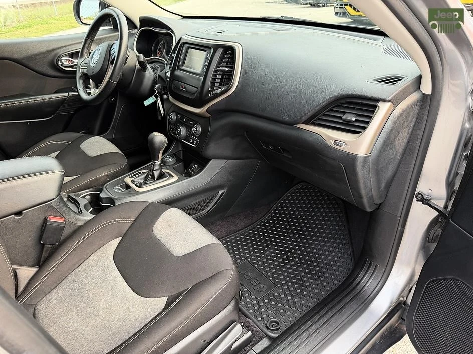 2016 Jeep KL Cherokee - Image 11 of 31