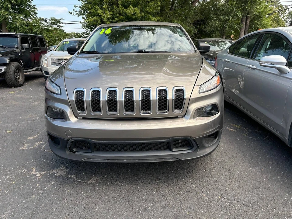 2016 Jeep KL Cherokee - Image 3 of 4