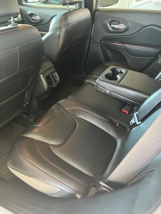 2016 Jeep KL Cherokee - Image 4 of 9
