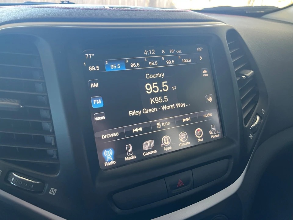2016 Jeep KL Cherokee - Image 6 of 9