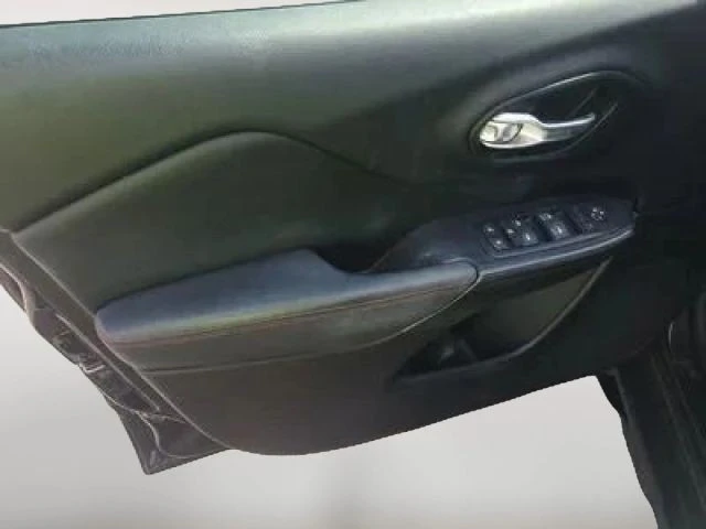 2016 Jeep KL Cherokee - Image 7 of 9