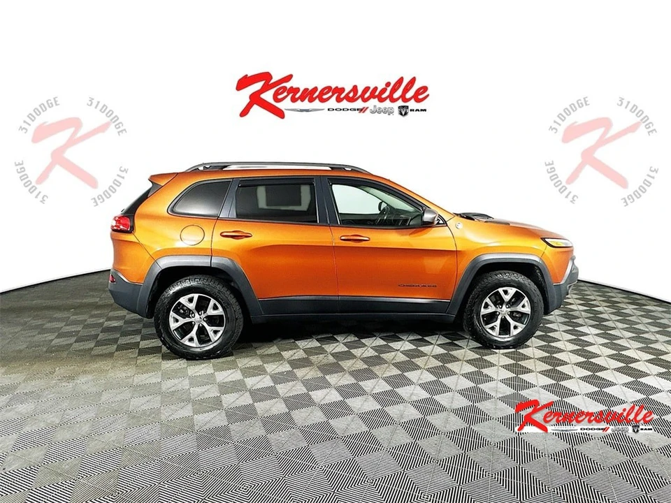 2016 Jeep KL Cherokee - Image 8 of 21