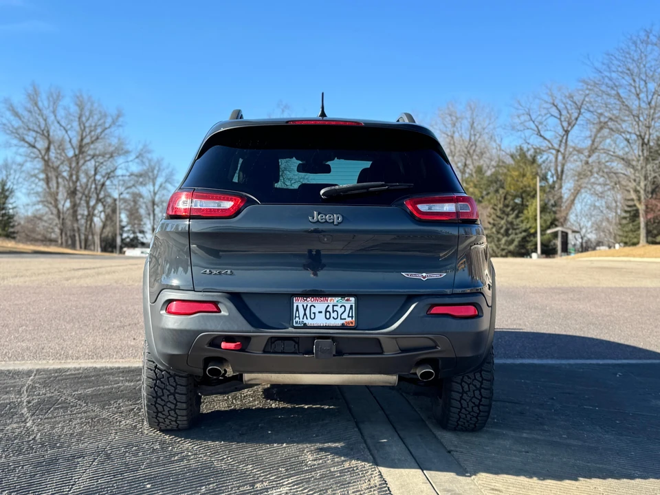 2016 Jeep KL Cherokee - Image 18 of 31