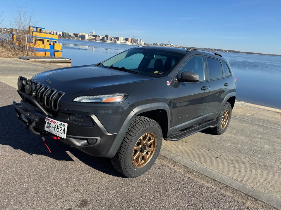 2016 Jeep KL Cherokee - Image 12 of 31