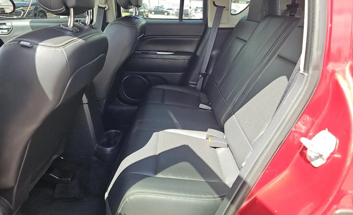 2016 Jeep Compass - Image 11 of 13