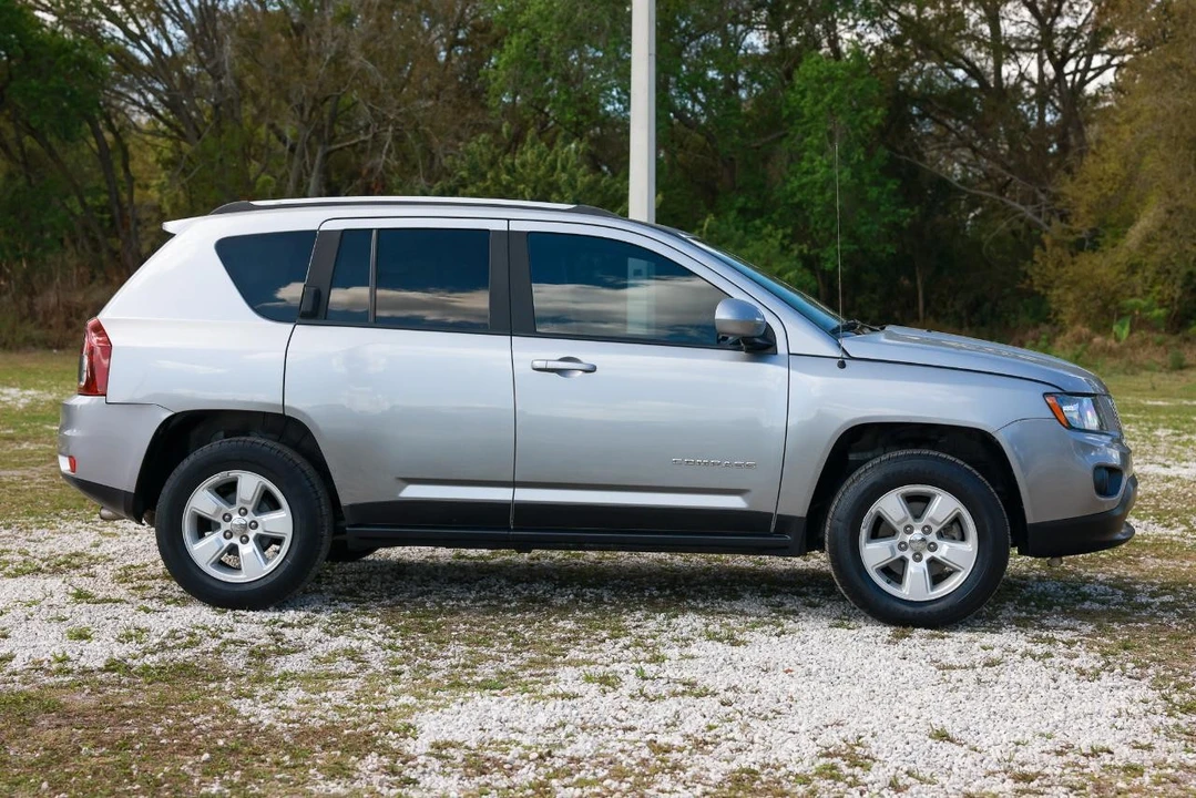 2016 Jeep Compass - Image 13 of 21