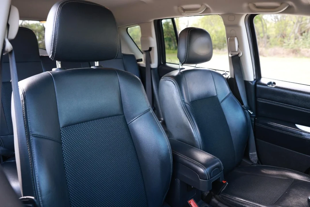 2016 Jeep Compass - Image 18 of 21