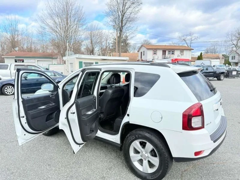 2016 Jeep Compass - Image 8 of 12