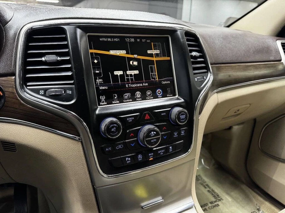 2016 Jeep WK2 Grand Cherokee - Image 25 of 31