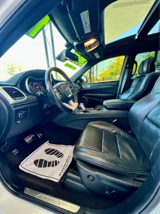 2016 Jeep WK2 Grand Cherokee SRT - Image 9 of 20