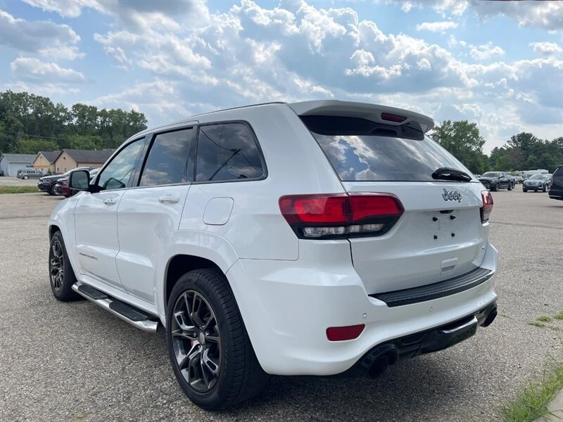 2016 Jeep WK2 Grand Cherokee SRT - Image 4 of 31
