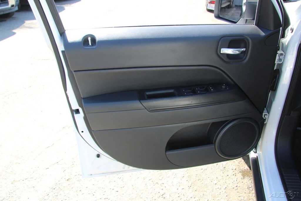 2016 Jeep Patriot - Image 13 of 21