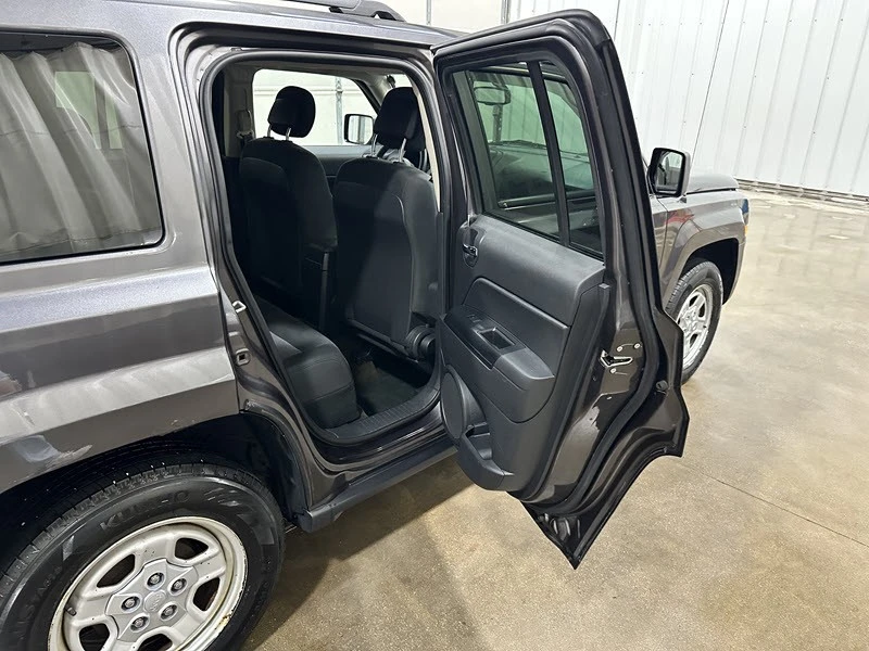 2016 Jeep Patriot - Image 15 of 21
