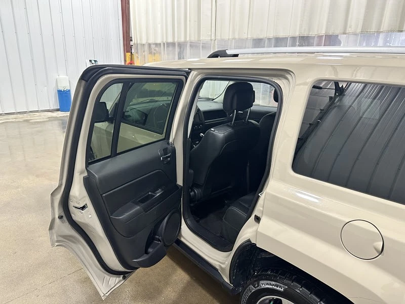 2016 Jeep Patriot - Image 11 of 21