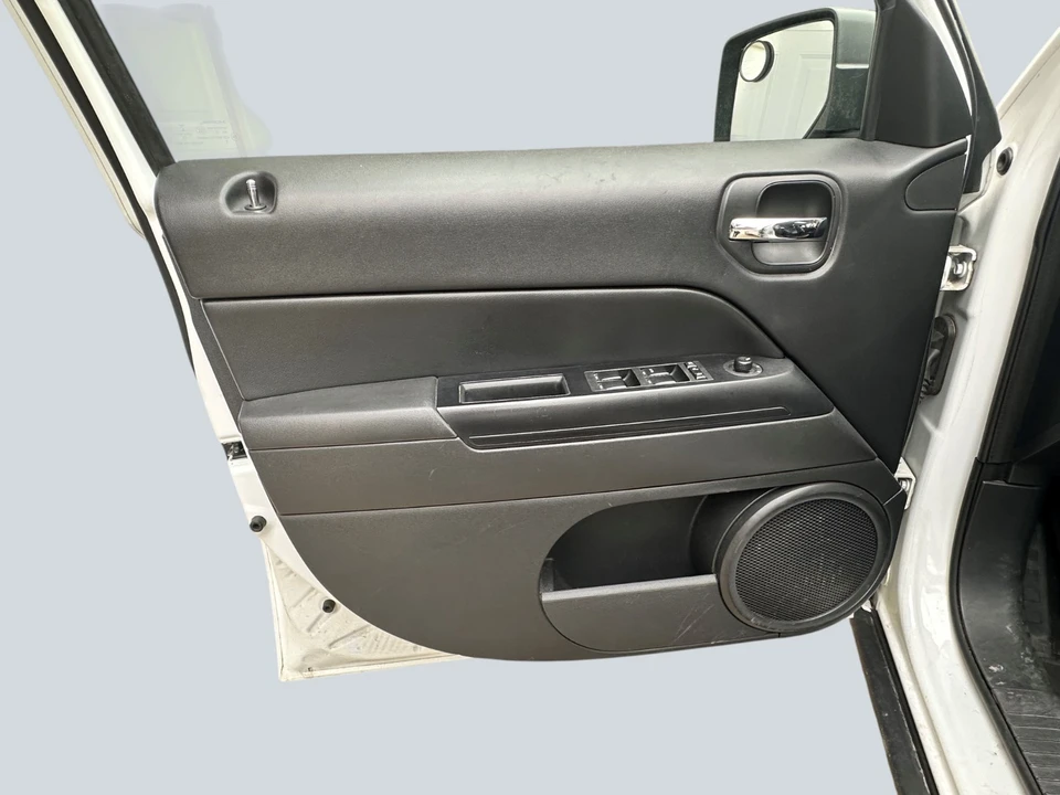 2016 Jeep Patriot - Image 2 of 7