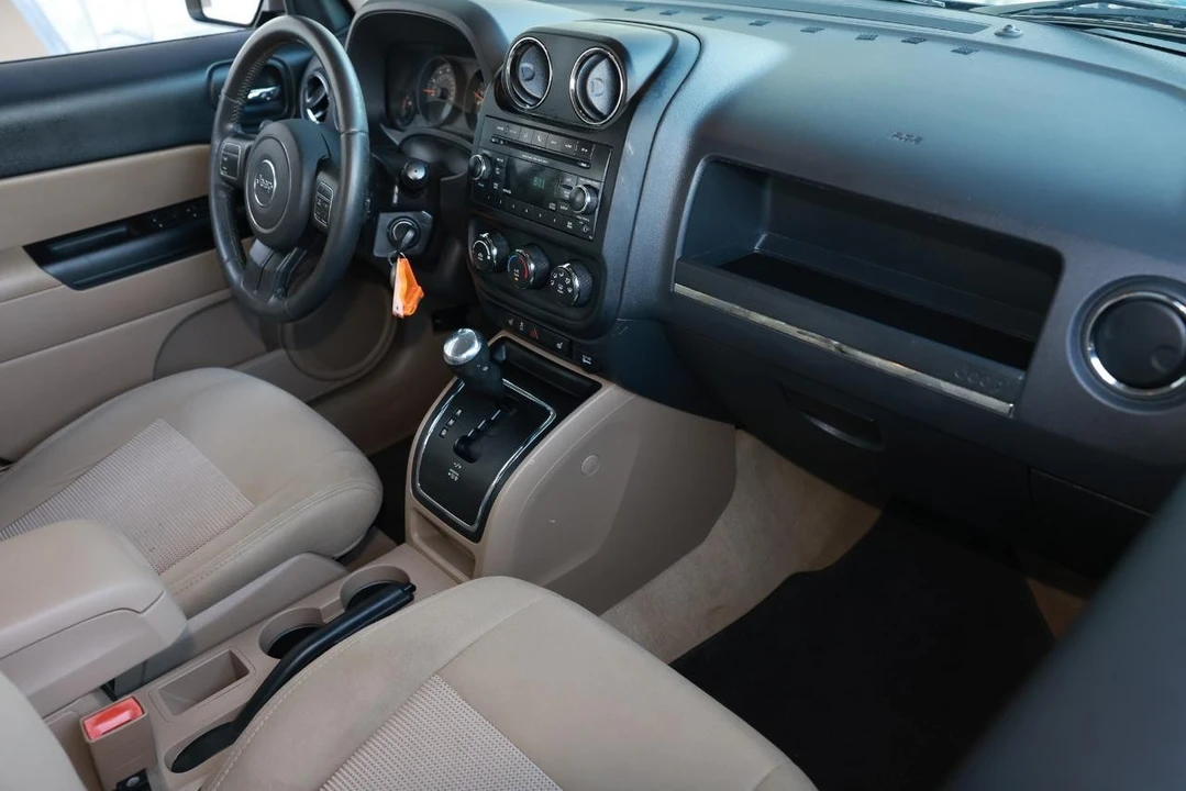 2016 Jeep Patriot - Image 16 of 21