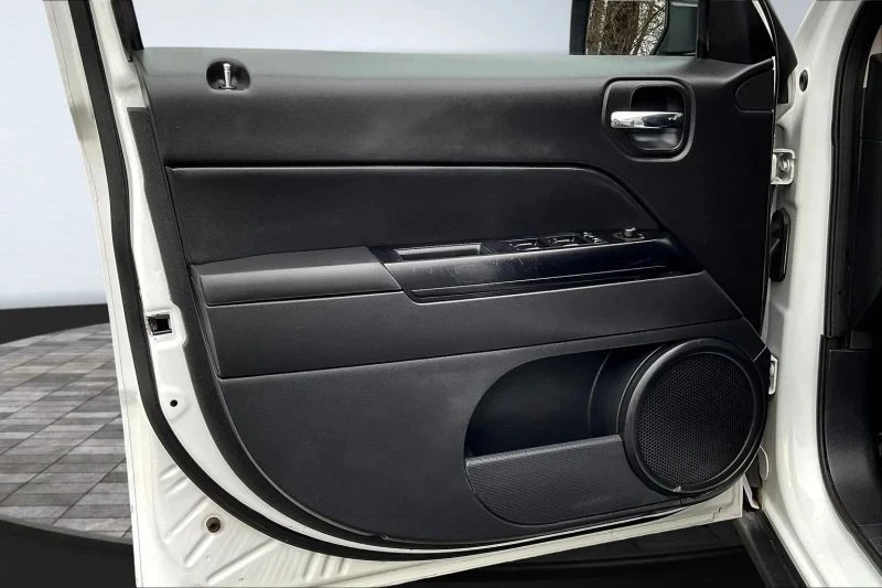 2016 Jeep Patriot - Image 9 of 12