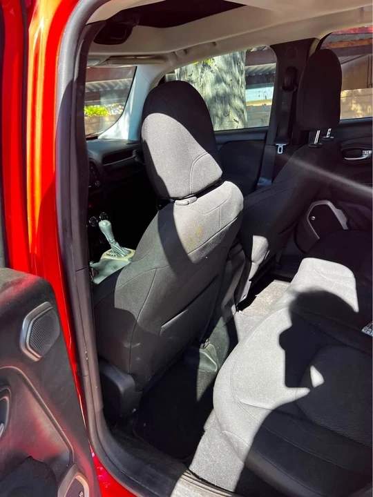2016 Jeep Renegade - Image 8 of 14