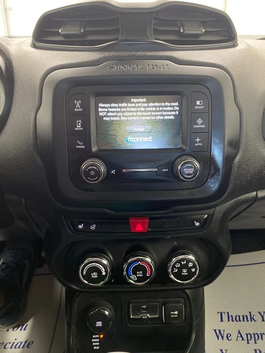 2016 Jeep Renegade - Image 19 of 20