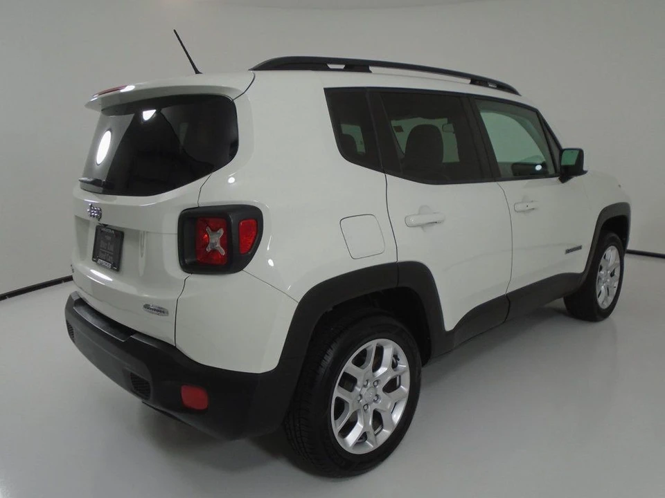 2016 Jeep Renegade - Image 7 of 12