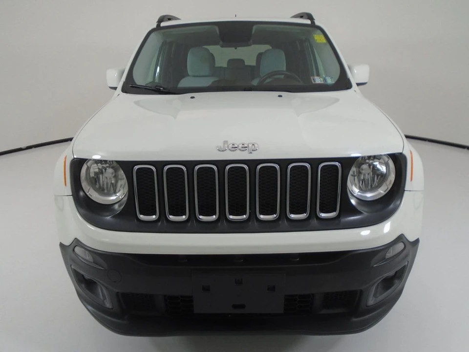 2016 Jeep Renegade - Image 2 of 12