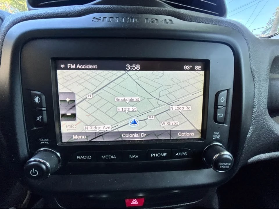 2016 Jeep Renegade - Image 12 of 18