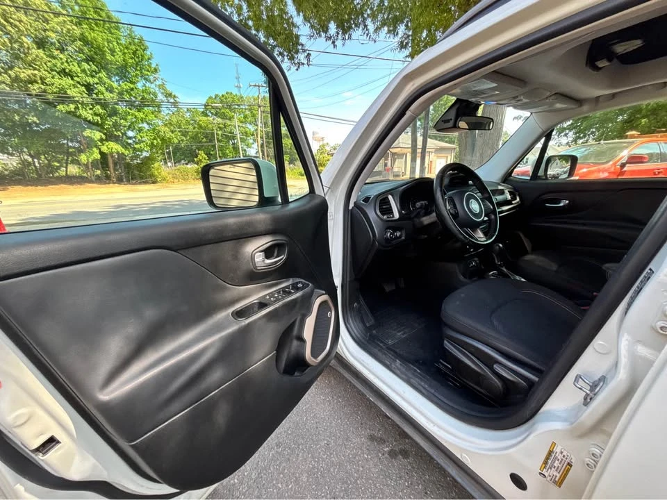 2016 Jeep Renegade - Image 13 of 18