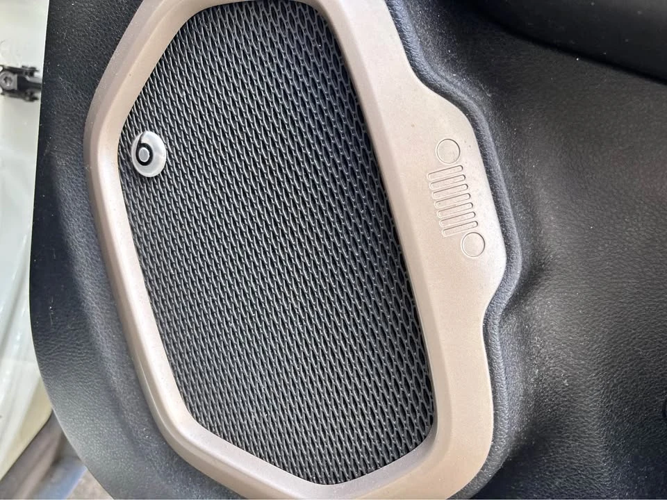 2016 Jeep Renegade - Image 10 of 18
