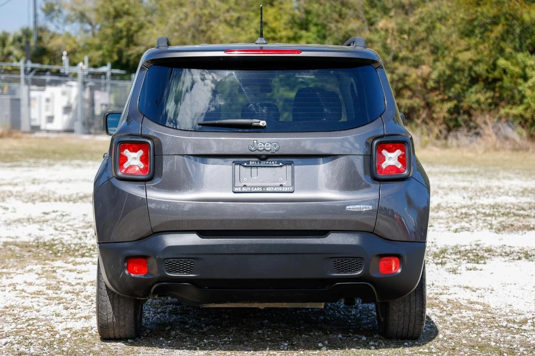 2016 Jeep Renegade - Image 7 of 12