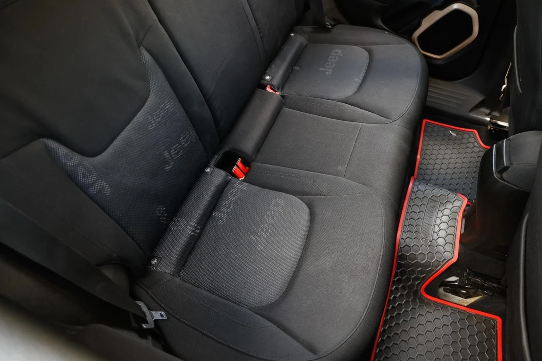 2016 Jeep Renegade - Image 12 of 12