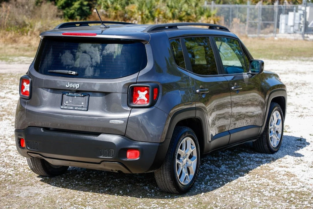 2016 Jeep Renegade - Image 11 of 12