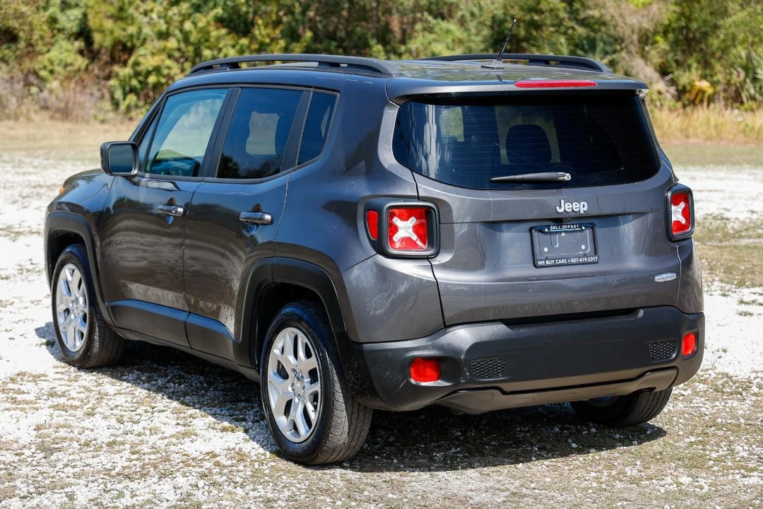 2016 Jeep Renegade - Image 5 of 12