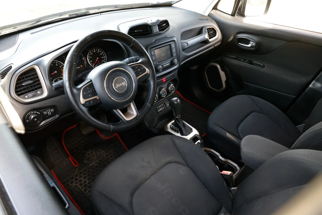 2016 Jeep Renegade - Image 4 of 21