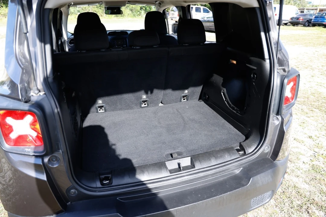 2016 Jeep Renegade - Image 21 of 21