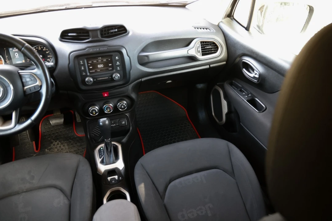 2016 Jeep Renegade - Image 20 of 21