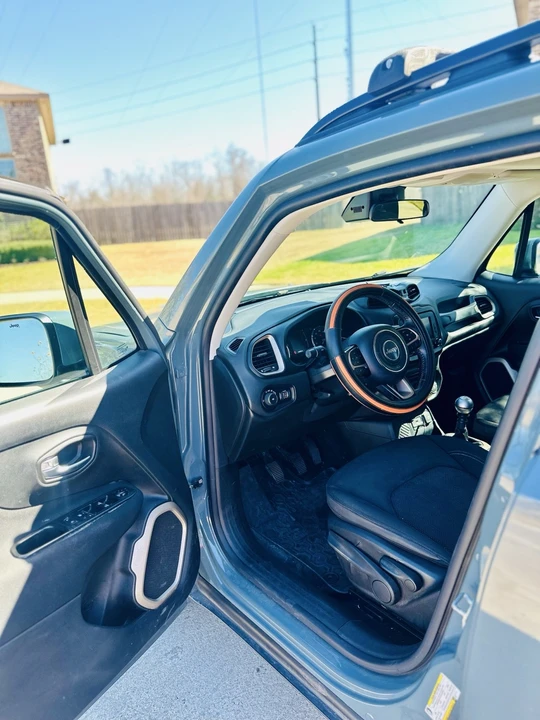 2016 Jeep Renegade - Image 7 of 8