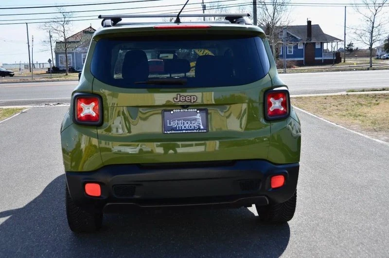 2016 Jeep Renegade - Image 9 of 12