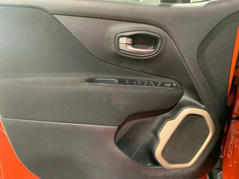 2016 Jeep Renegade - Image 10 of 12