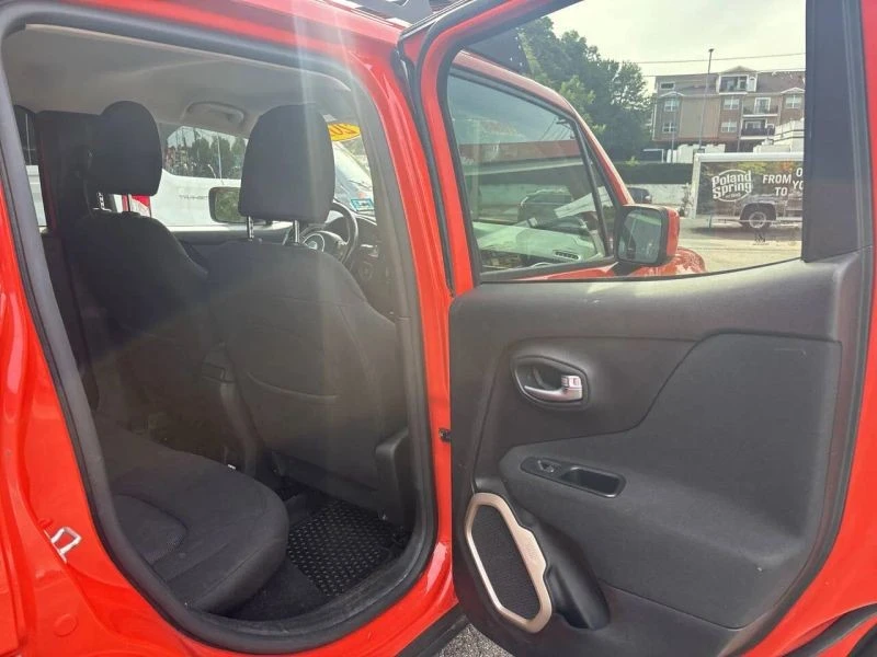 2016 Jeep Renegade - Image 8 of 12