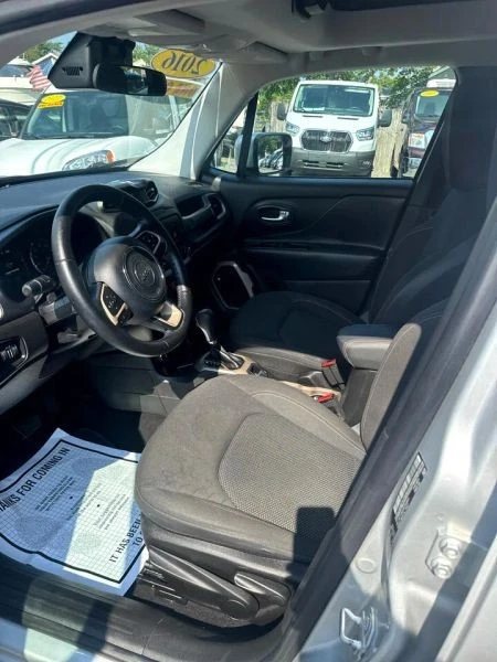 2016 Jeep Renegade - Image 9 of 12