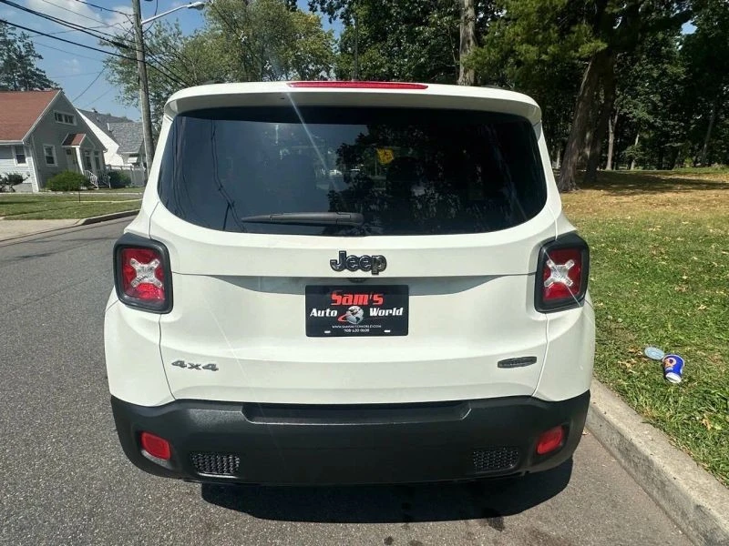 2016 Jeep Renegade - Image 8 of 12