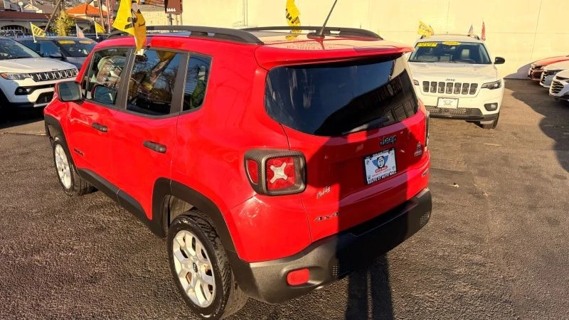 2016 Jeep Renegade - Image 5 of 12