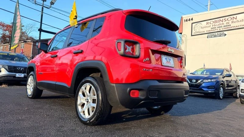 2016 Jeep Renegade - Image 8 of 12
