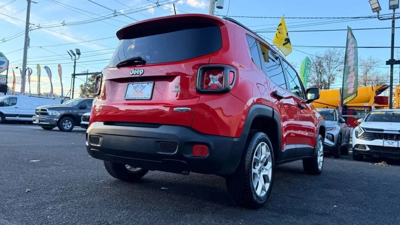 2016 Jeep Renegade - Image 9 of 12